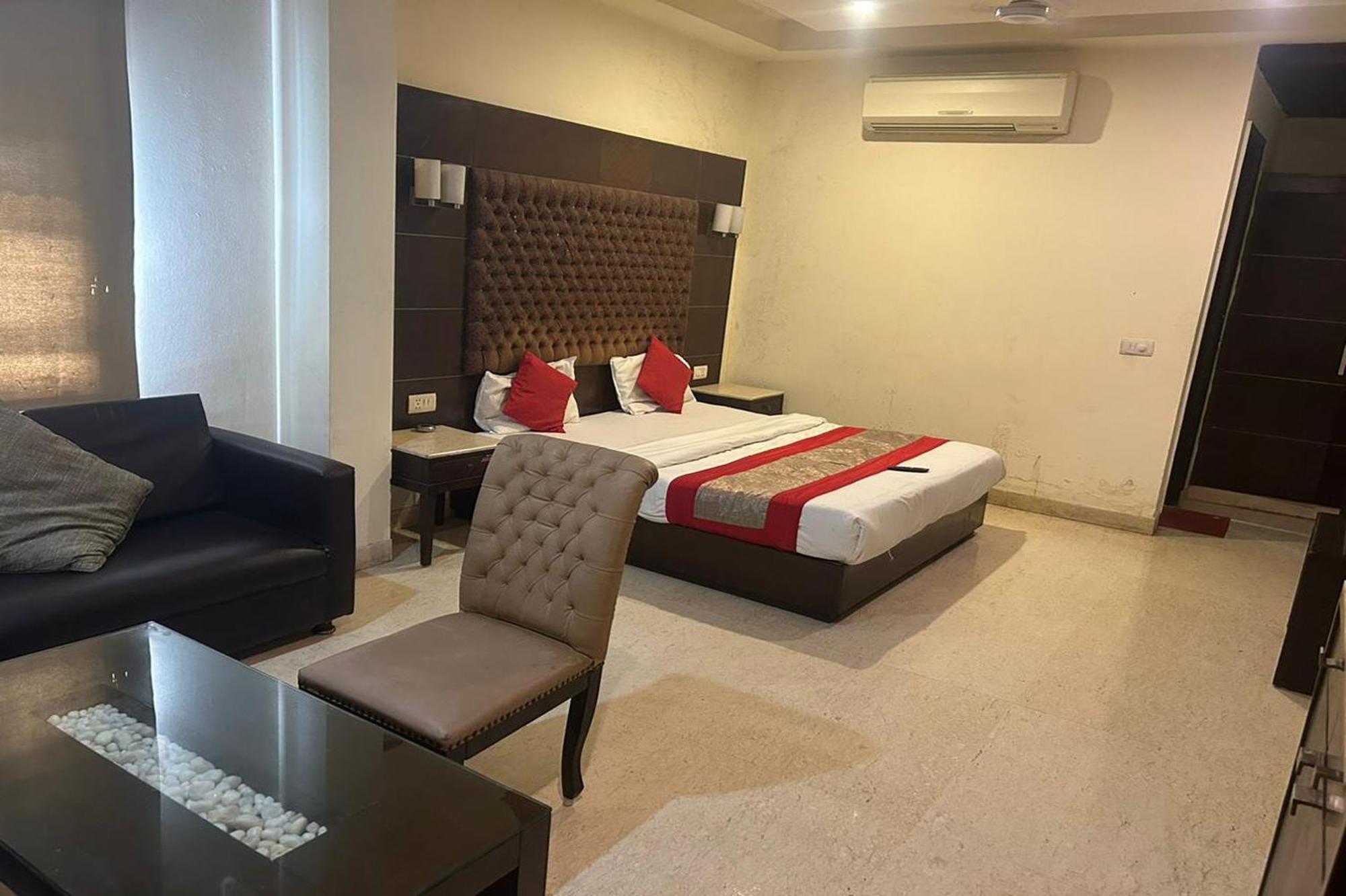 The Metropolis Guest House Near Rk Ashram Metro Station نيودلهي المظهر الخارجي الصورة