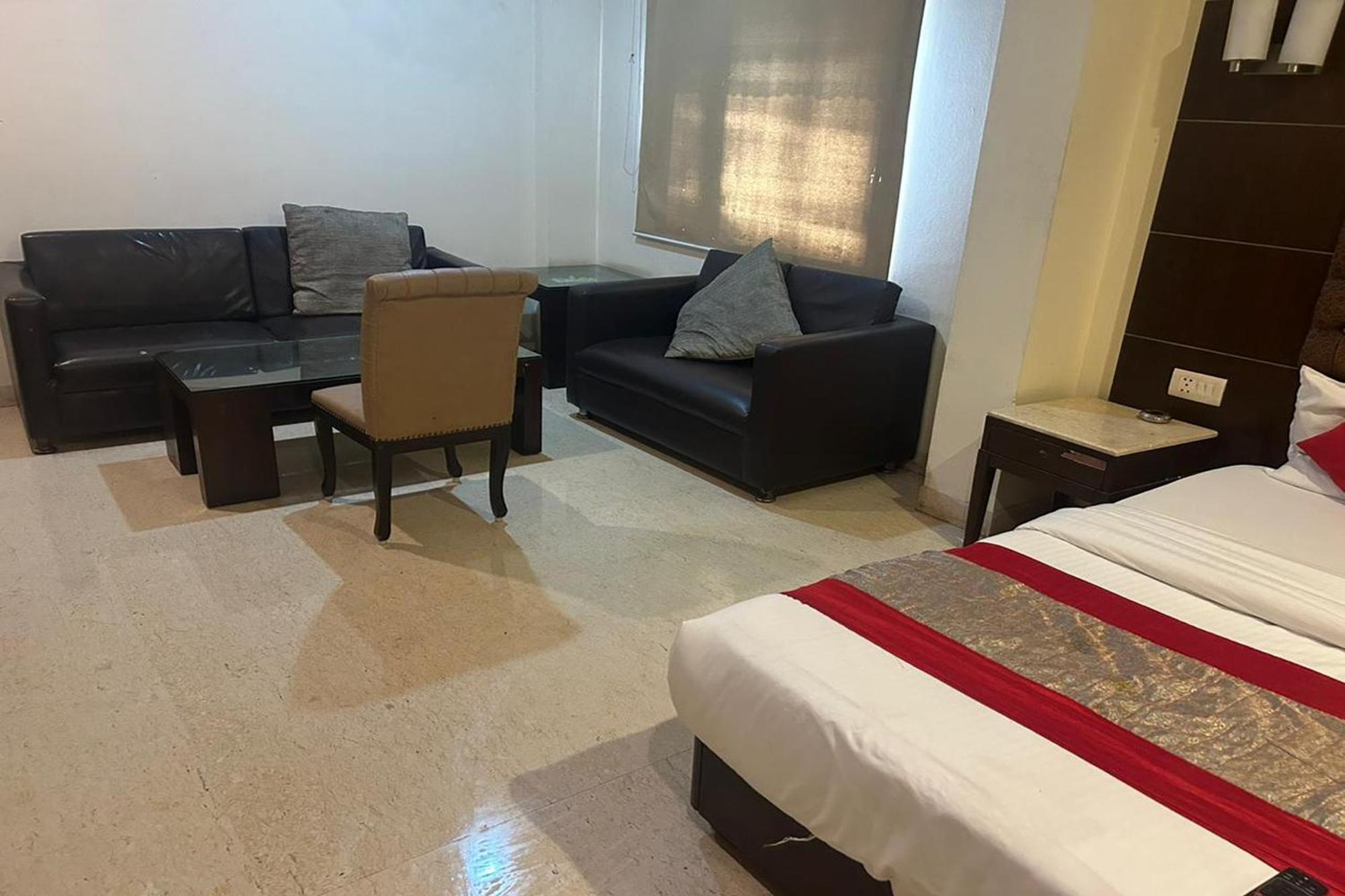 The Metropolis Guest House Near Rk Ashram Metro Station نيودلهي المظهر الخارجي الصورة