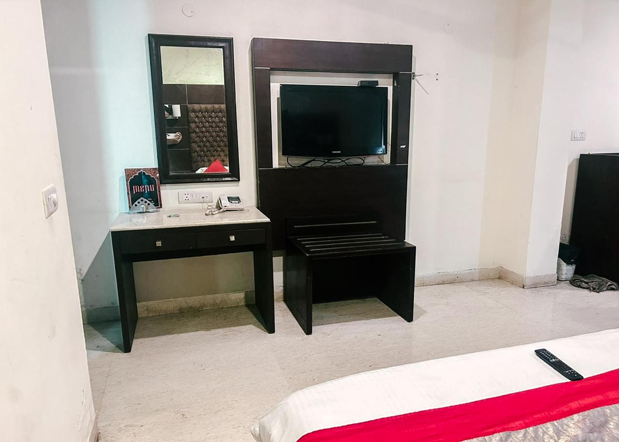 The Metropolis Guest House Near Rk Ashram Metro Station نيودلهي المظهر الخارجي الصورة