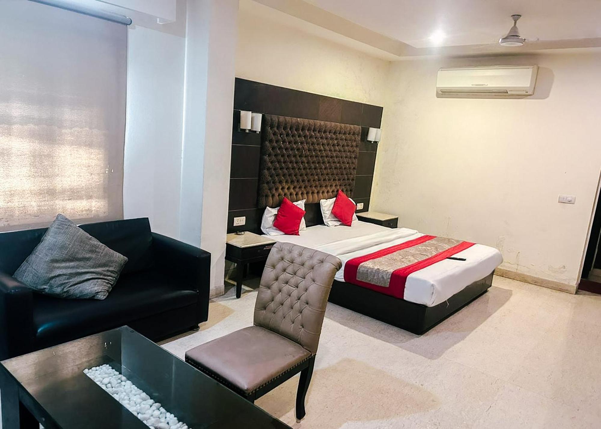 The Metropolis Guest House Near Rk Ashram Metro Station نيودلهي المظهر الخارجي الصورة