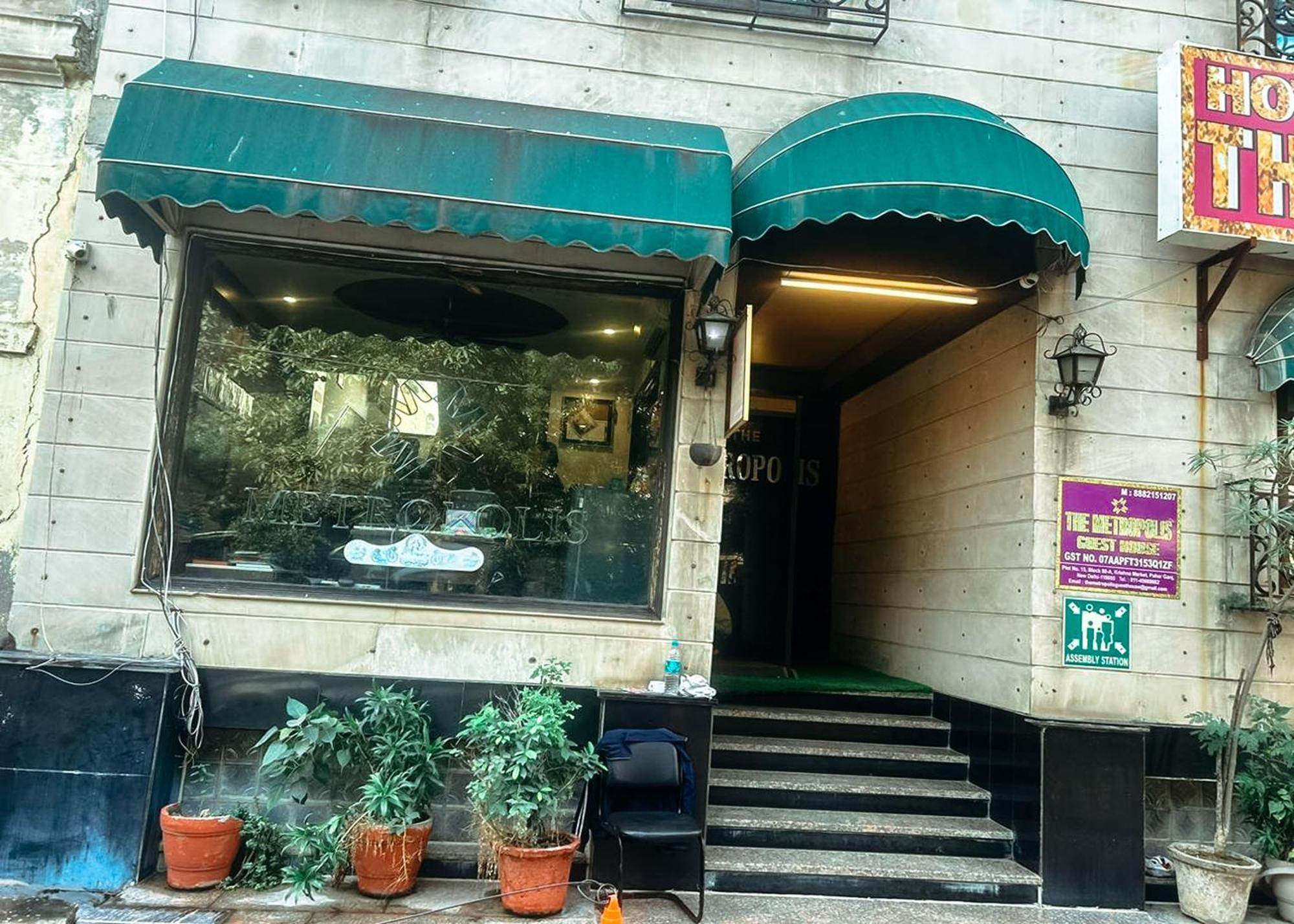 The Metropolis Guest House Near Rk Ashram Metro Station نيودلهي المظهر الخارجي الصورة
