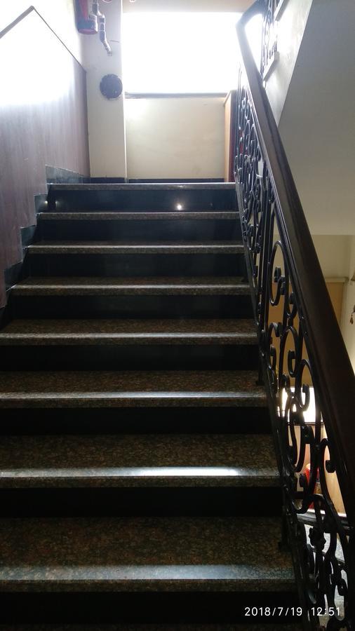 The Metropolis Guest House Near Rk Ashram Metro Station نيودلهي المظهر الخارجي الصورة